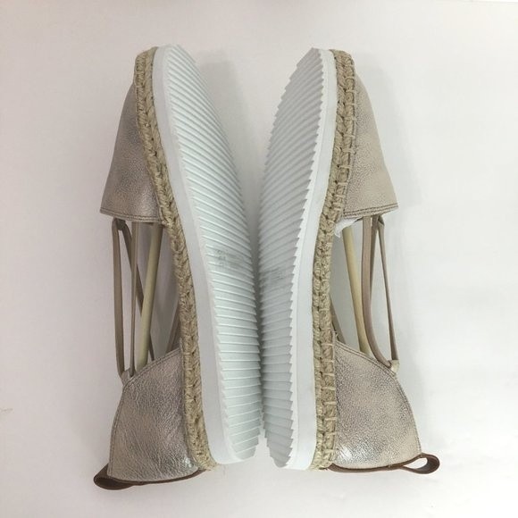 7.5W 7.5 WIDE Rockport Pink Silver Metallic Seaview Espadrilles Bungee Flats NEW - Picture 8 of 16